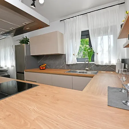 Apartament Nidus - Sky